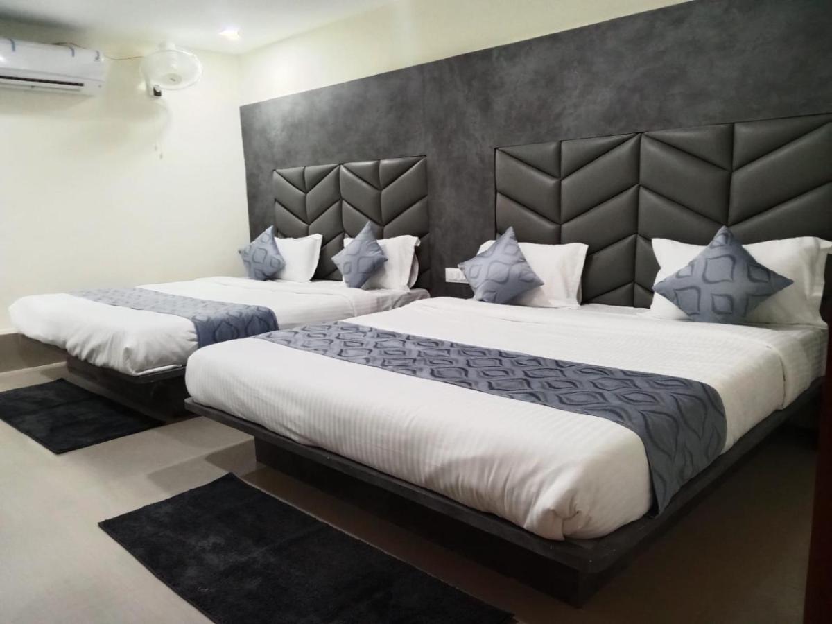 Hotel Rk Villa Vadodara Eksteriør billede