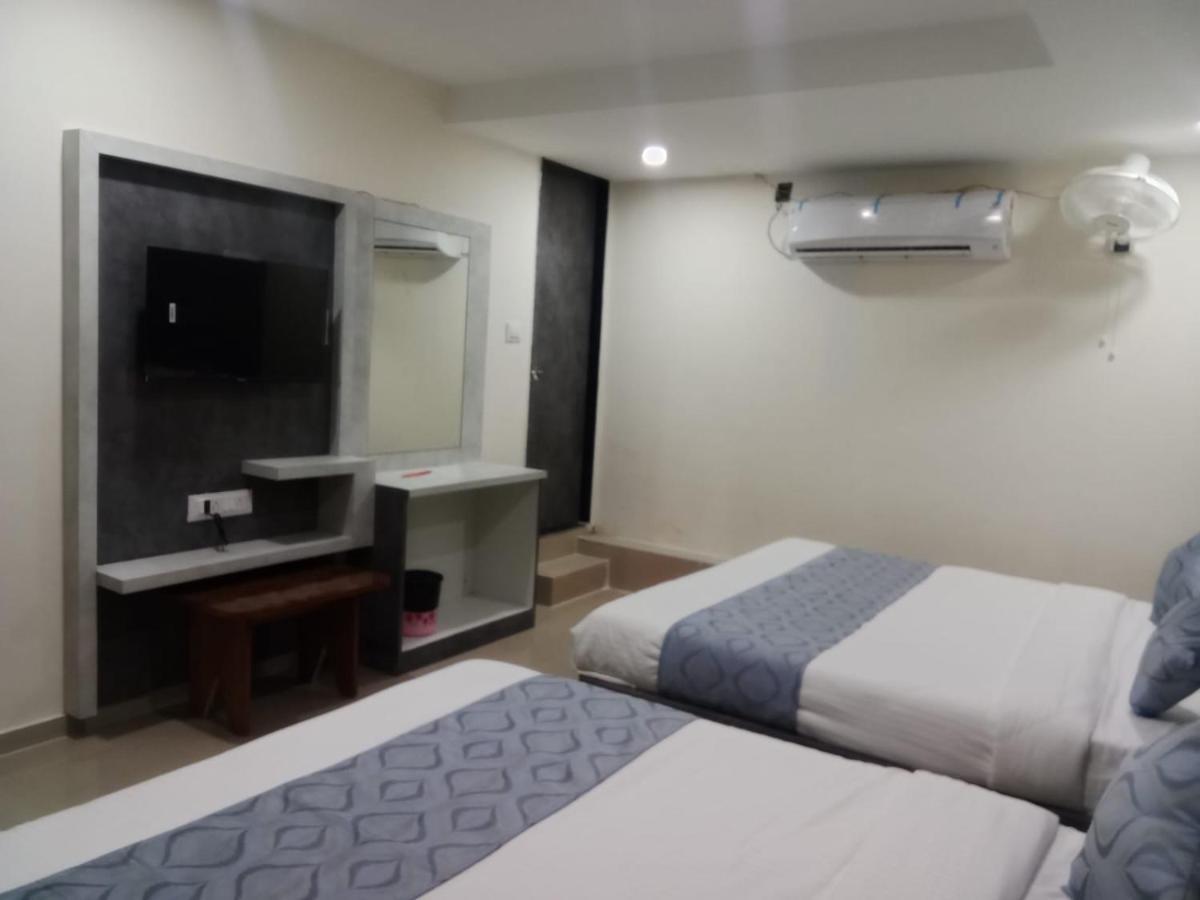 Hotel Rk Villa Vadodara Eksteriør billede