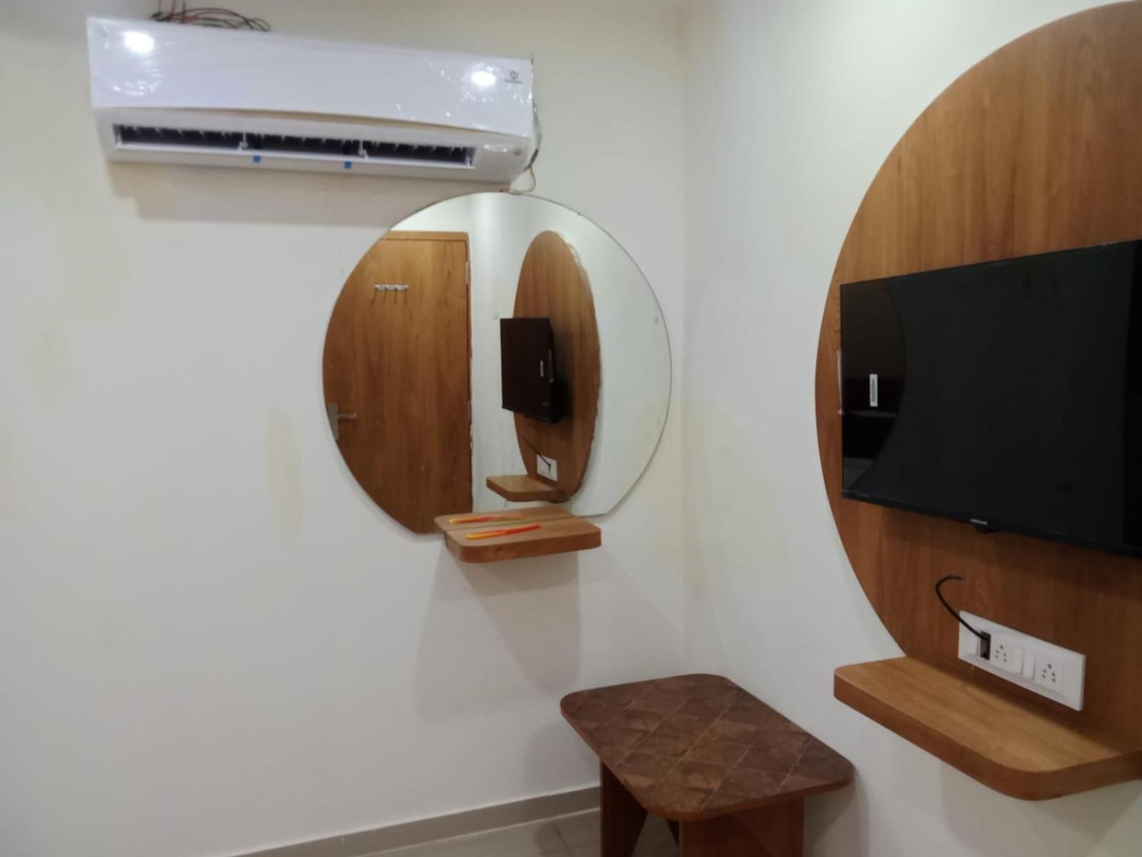 Hotel Rk Villa Vadodara Eksteriør billede