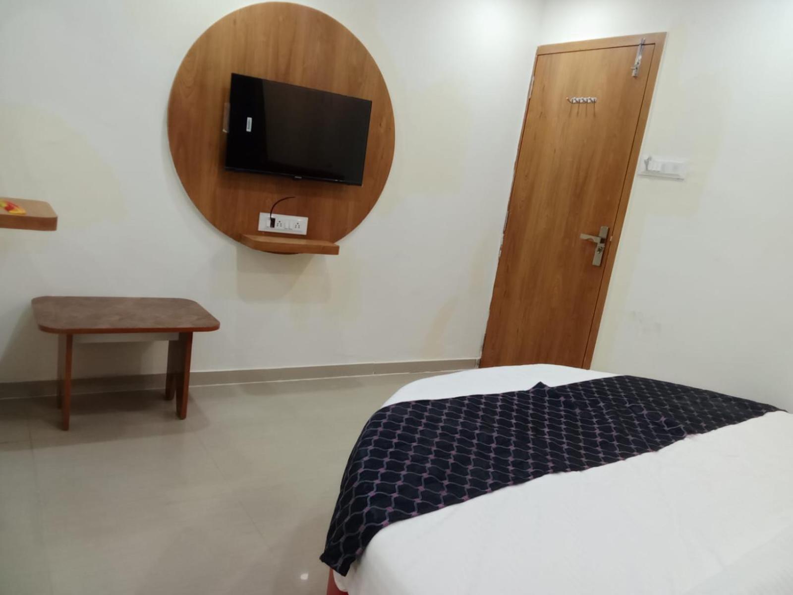 Hotel Rk Villa Vadodara Eksteriør billede