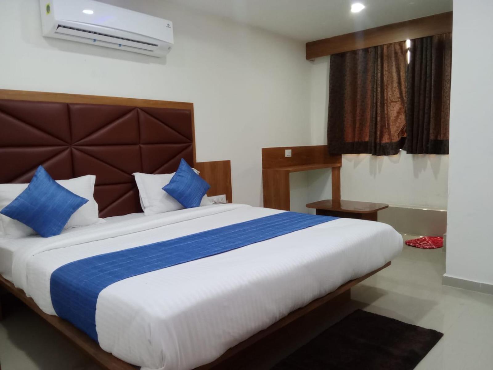 Hotel Rk Villa Vadodara Eksteriør billede