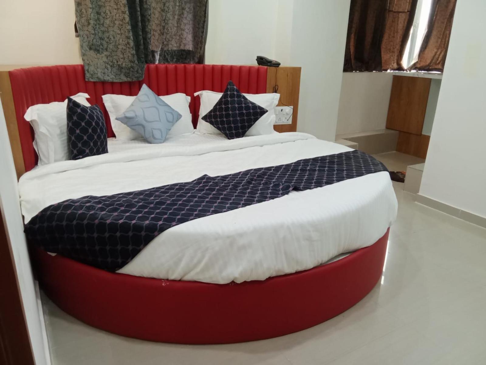 Hotel Rk Villa Vadodara Eksteriør billede